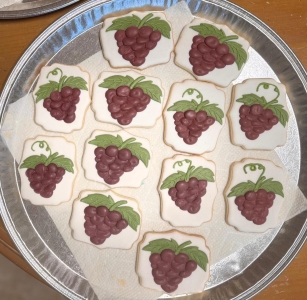 Galletas Grapevine y La Viña horneadas para la Asamblea del Área 67 de l Sudeste